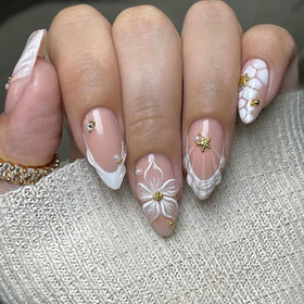 LPOODDNU 3D Almond Press on Nails white French tip front view