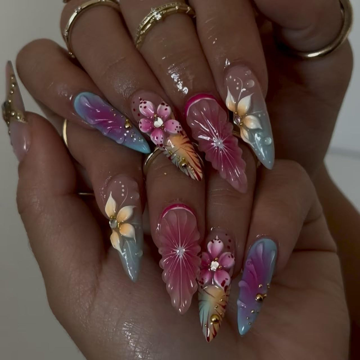 LPOODDNU 3D Colourful Flower Press On Nails with rose pink gradient