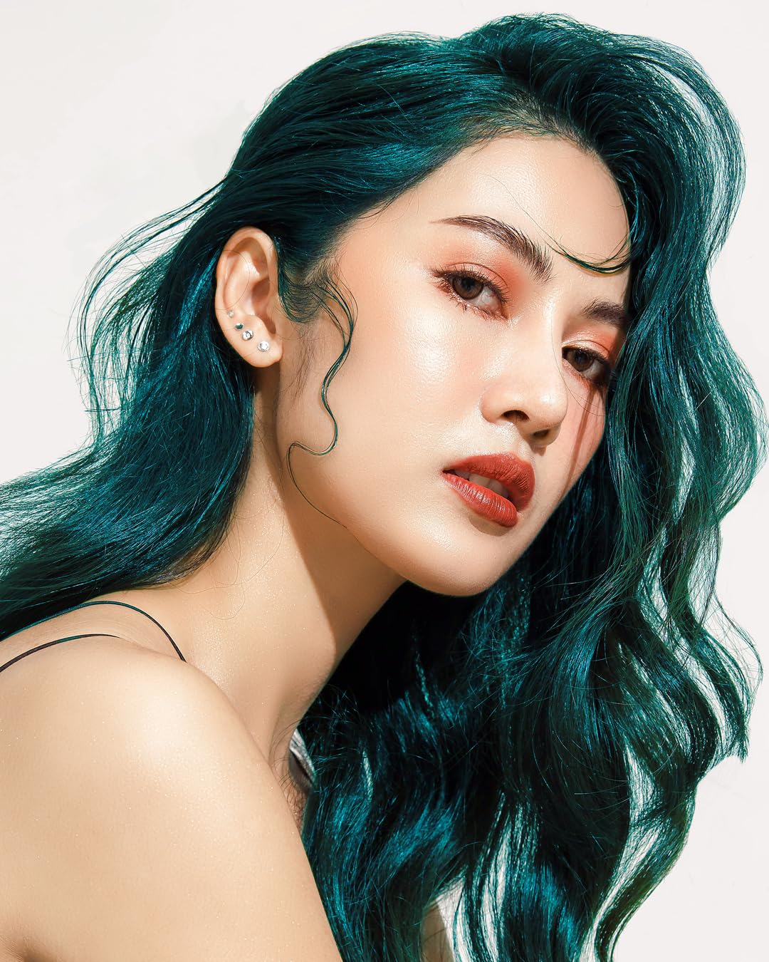 Lunar Tides hair dye Cerulean Sea application process