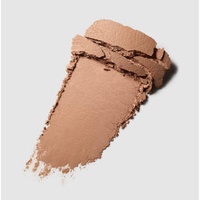 MAC Mineralize Skinfinish Natural Powder Medium Dark on model