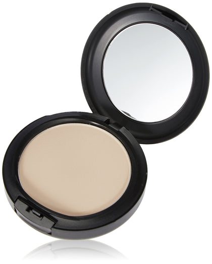 MAC Studio Fix Powder Plus Foundation NC20 front view