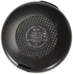 MAC Studio Fix Powder Plus Foundation NC20 top view with product details