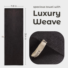 MainBasics exfoliating towel hanging for quick drying