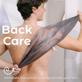 MainBasics exfoliating towel in use during a shower