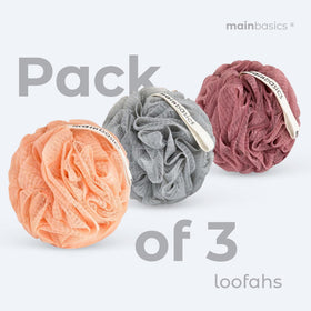 MainBasics loofah sponge in use during a shower