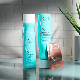 Malibu C Un-Do-Goo Clarifying Shampoo 9 oz with a towel