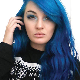MANIC PANIC Blue Moon hair colour mixed with other shades