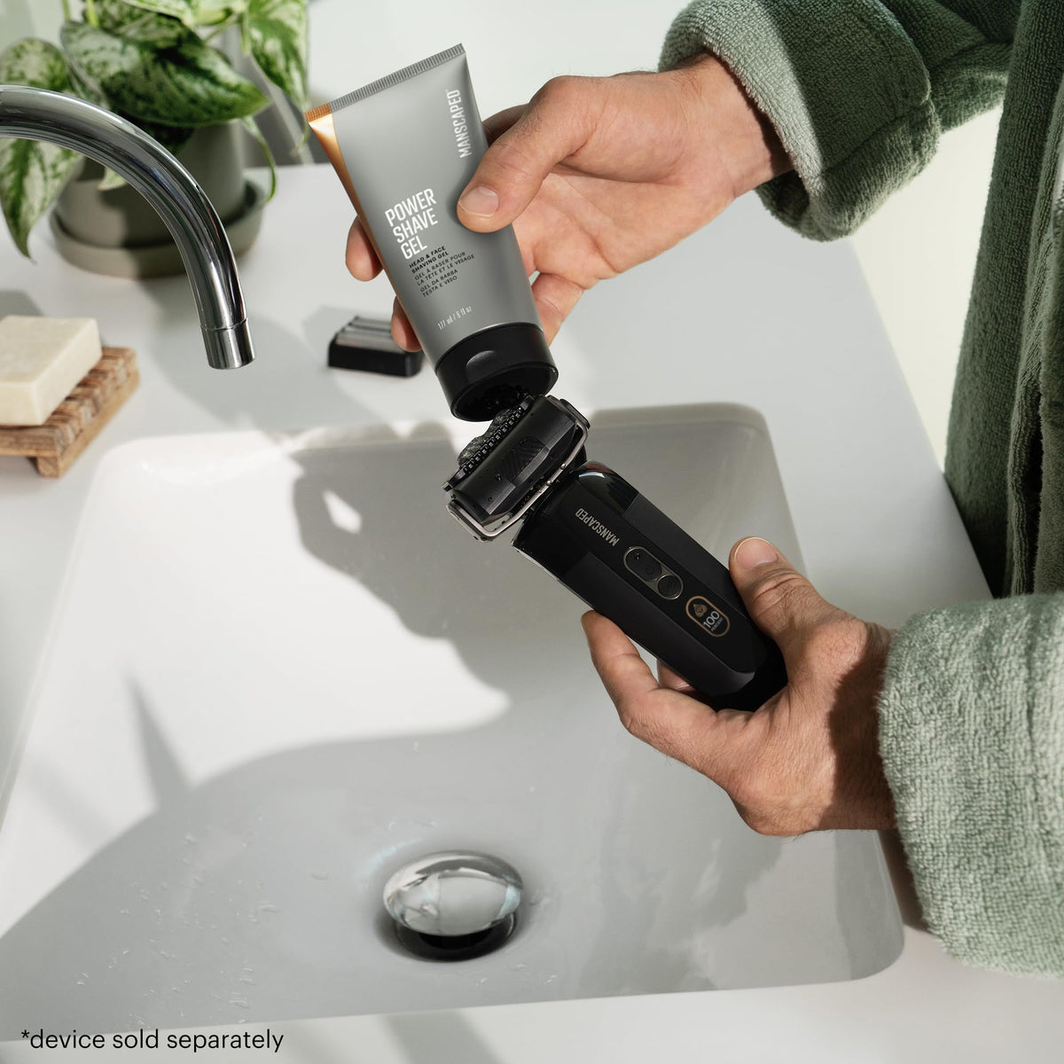 MANSCAPED The Chairman electric shaver with smooth glide technology