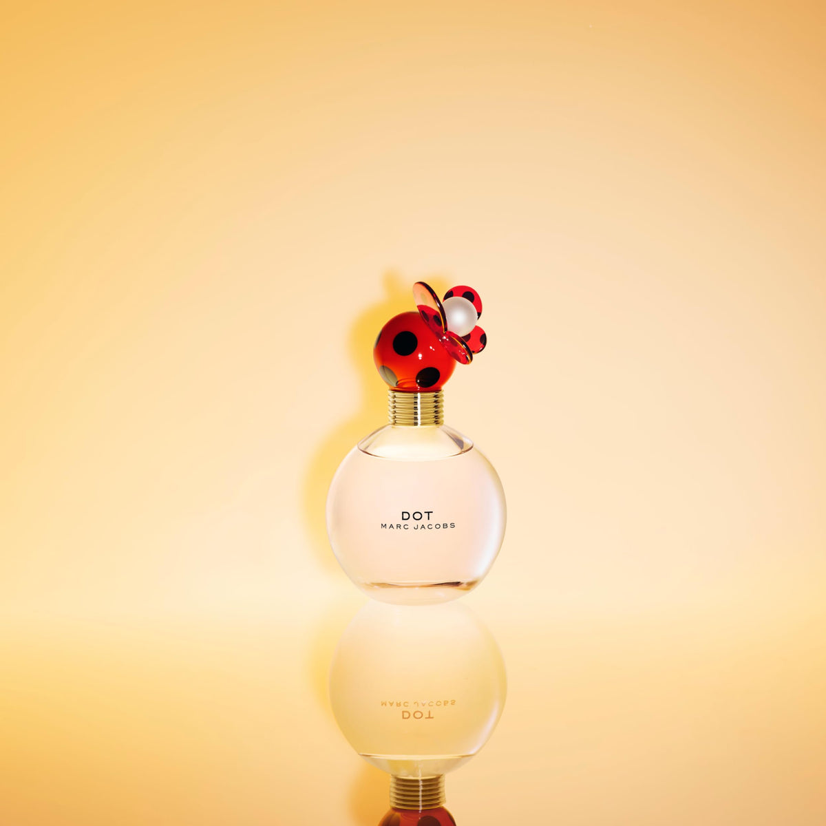 Marc Jacobs Dot Eau de Parfum 3.3 fl oz bottle side view with oversized cap