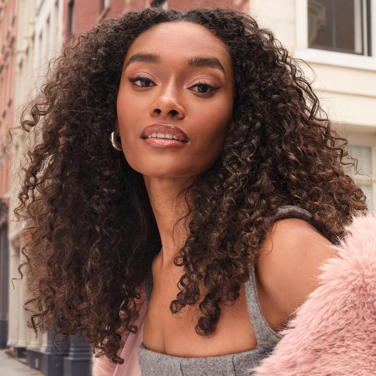 MAYBELLINE Superfluff Brow Mousse Deep Brown application process