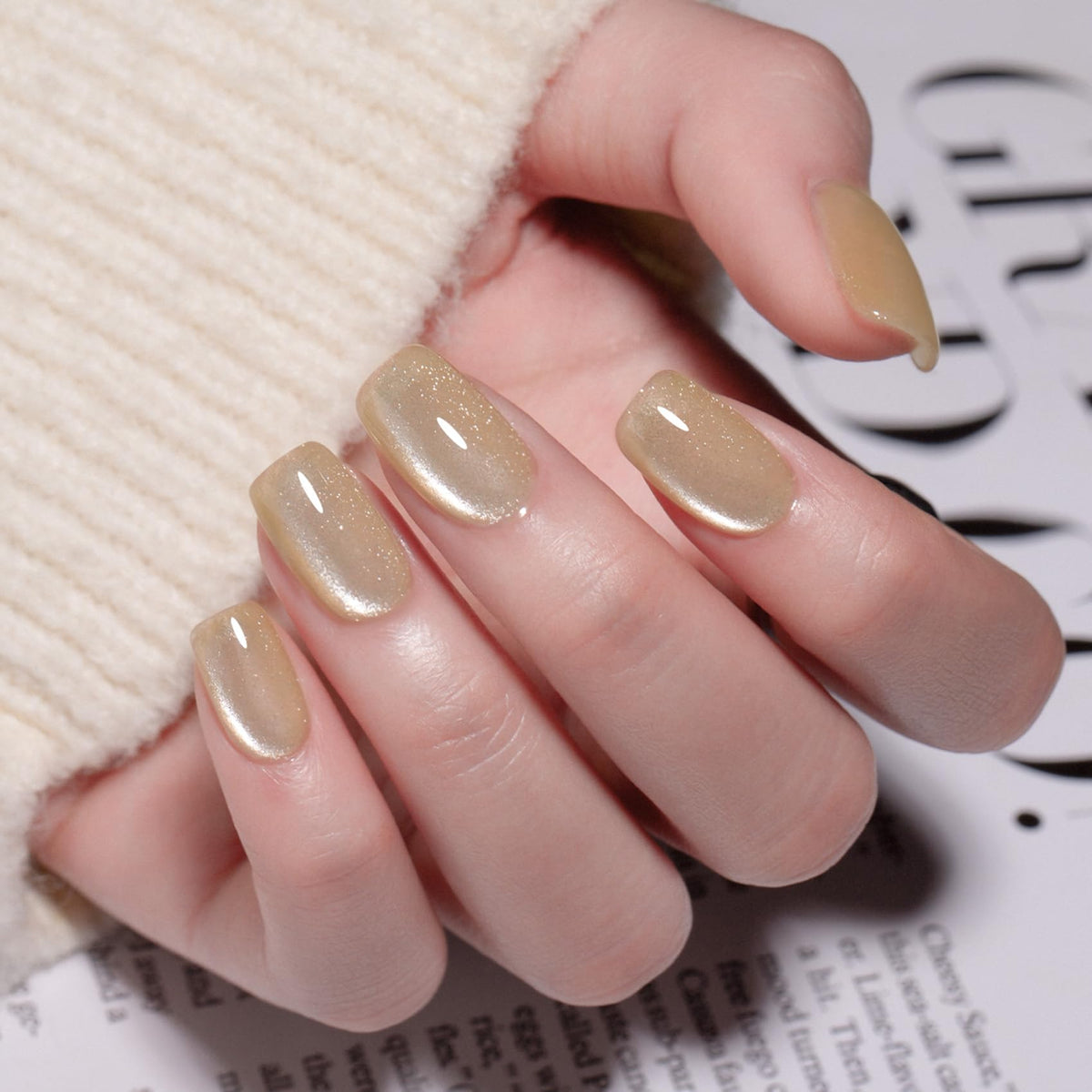 MAYCHAO Cat Eye Gel Nail Polish Champagne Gold with magnet