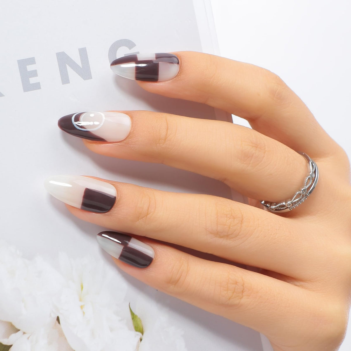 MAYCHAO Gel Nail Polish Chocolate with base and top coat