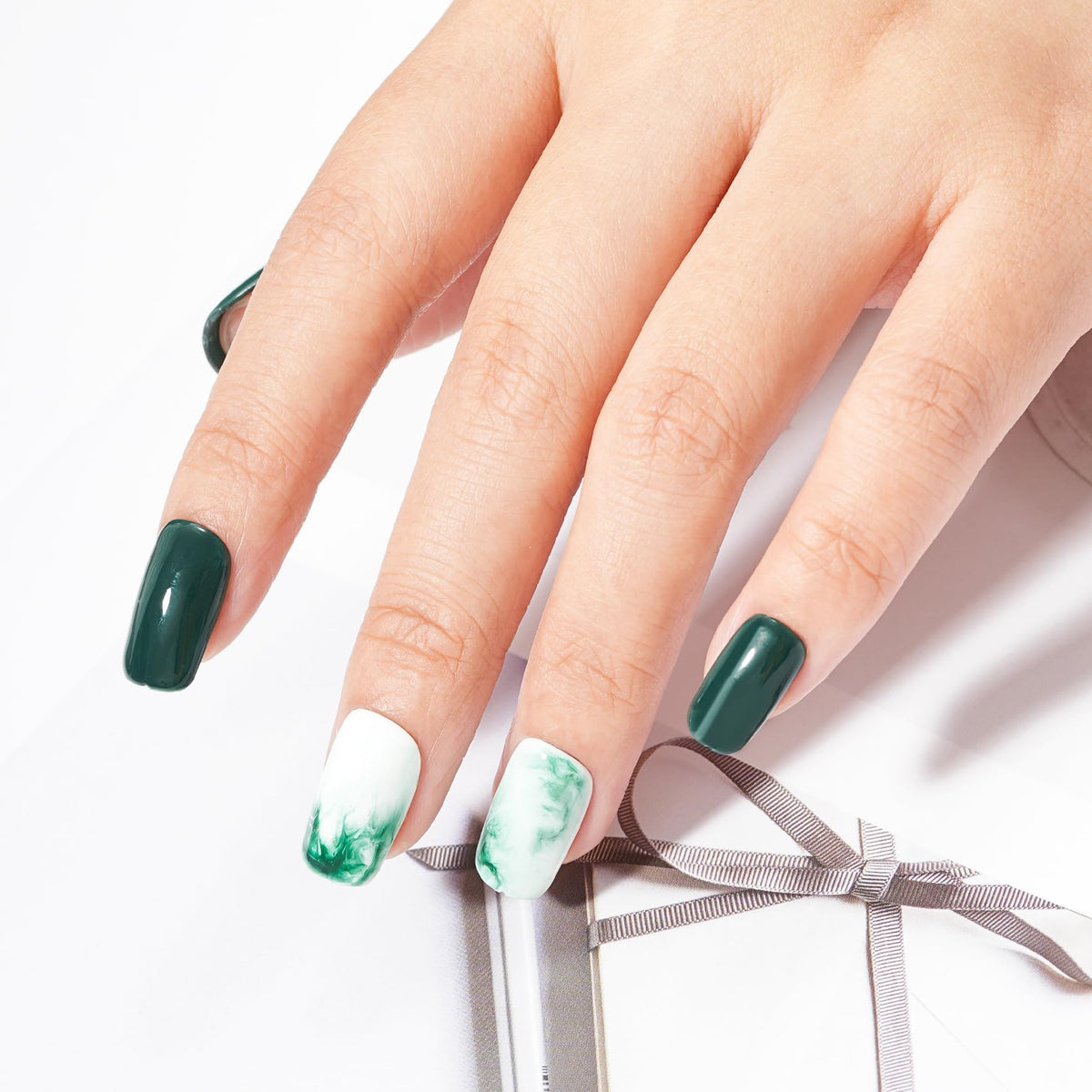 MAYCHAO Gel Nail Polish Emerald Green 15ML packaging details