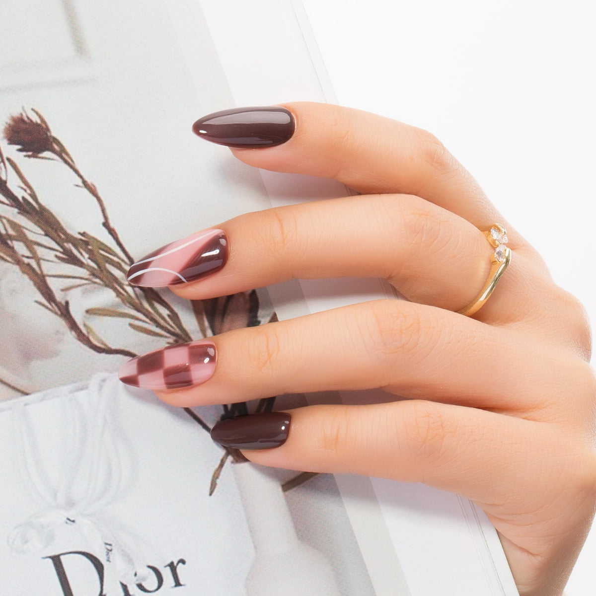 MAYCHAO Gel Nail Polish in a stylish manicure setting