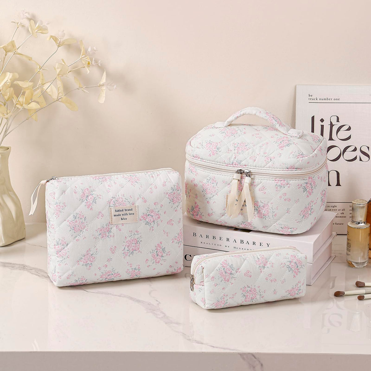 Medium makeup bag 8.6 inches x 8.6 inches x 2.8 inches in floral pattern