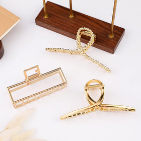 Mehayi Large Metal Claw Clip displayed on a vanity