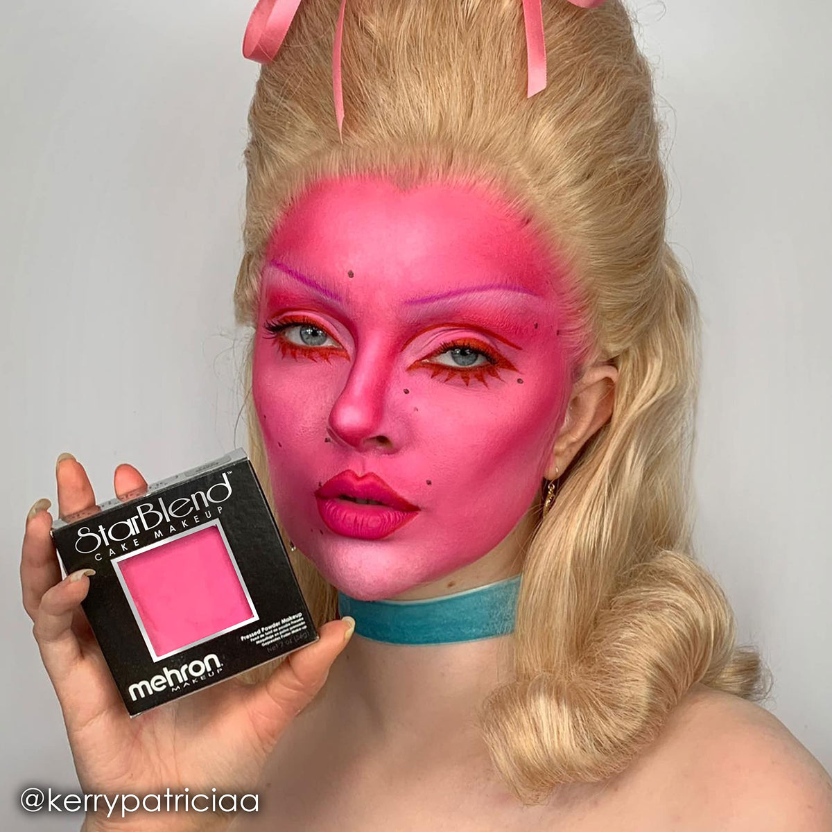 Mehron StarBlend PINK packaging with product details