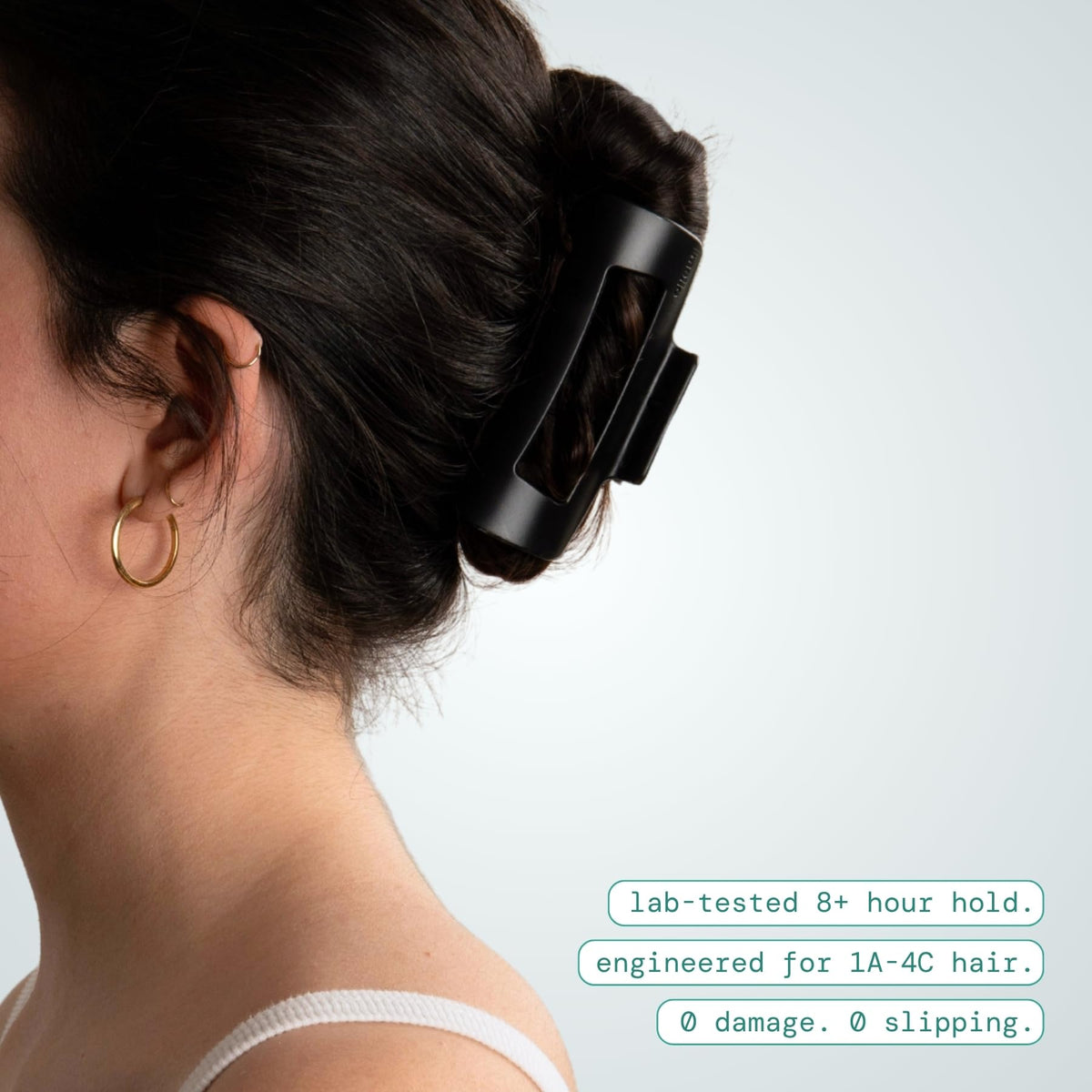 MELLO Medium Hair Clip in use on thick hair