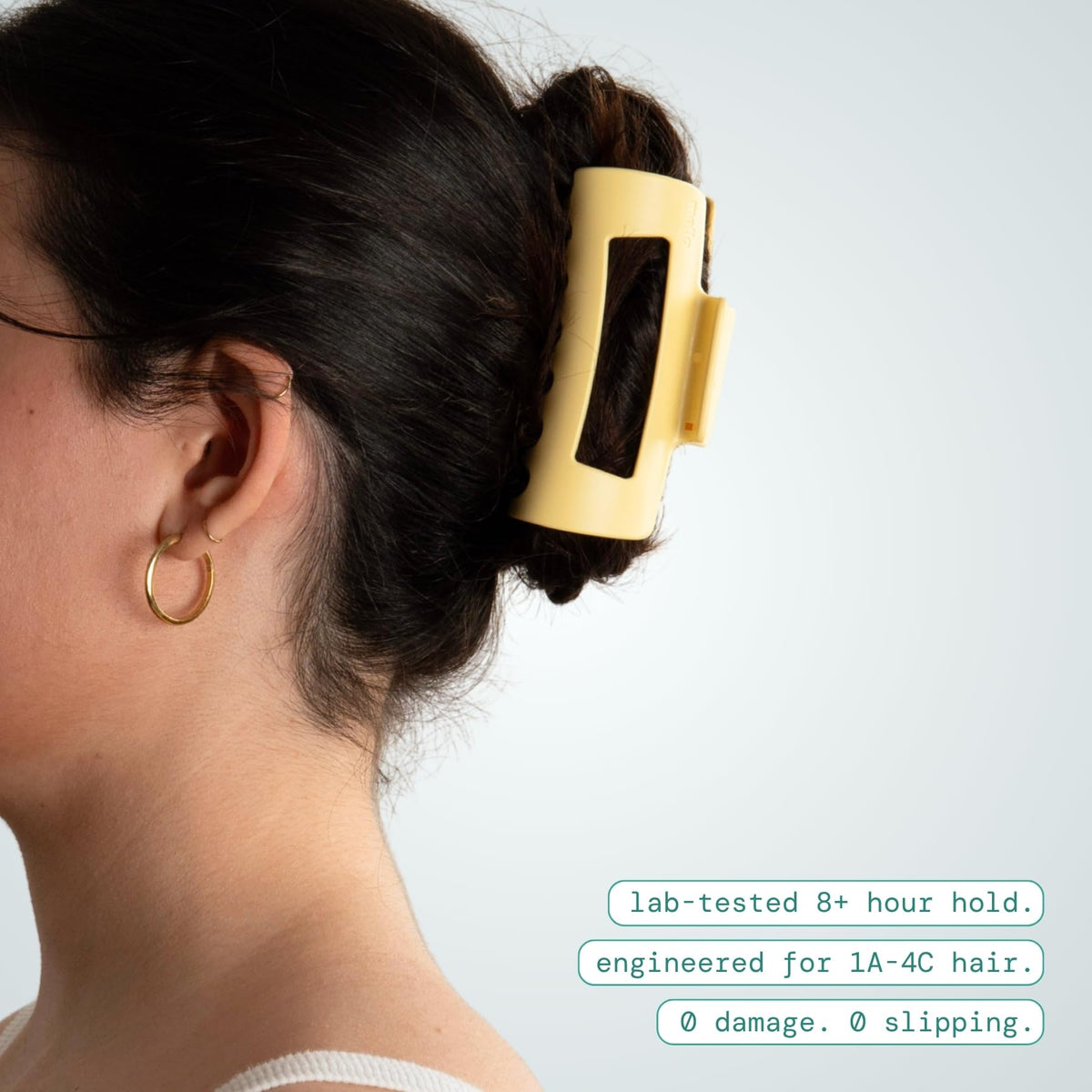 MELLO Medium Hair Clip on a hair model, outdoors