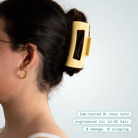 MELLO Medium Hair Clip on a hair model, outdoors