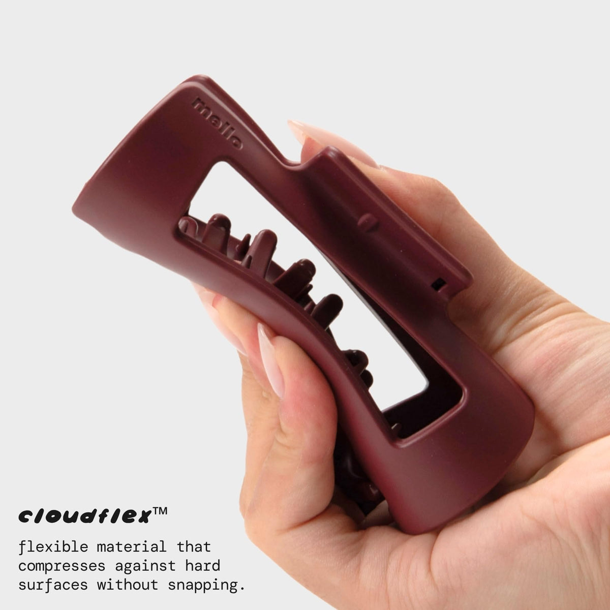 MELLO Medium Hair Clip showing flexible material
