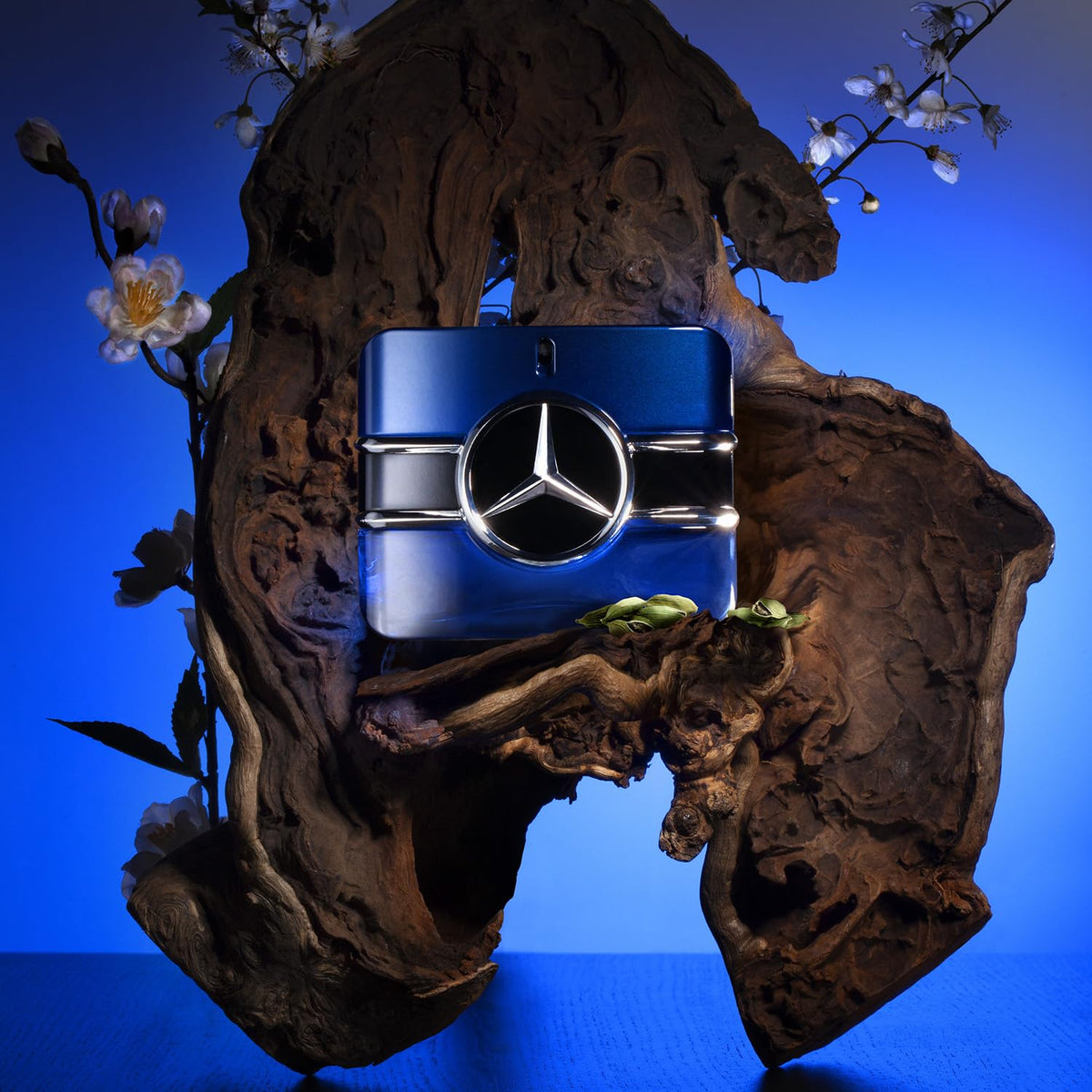 Mercedes Benz Sign Eau de Parfum bottle side view
