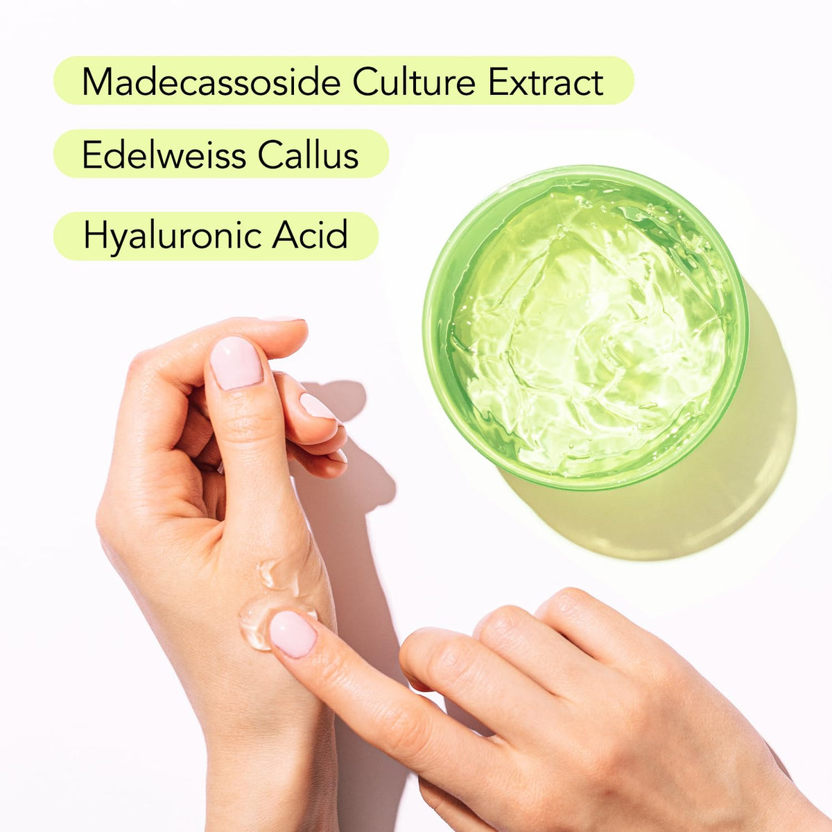 MIRACLAIR Pure Aloe Vera Gel application on skin
