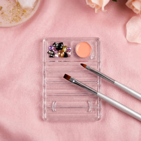 Mixing palette and pen holder from GASRONS nail art set
