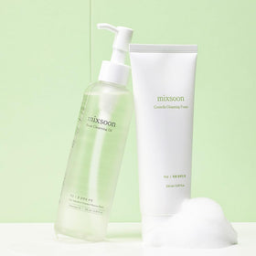 mixsoon Cleansing Oil bottle side view