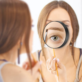 MIYADIVA 30X Magnifying Mirror in a travel bag for easy portability