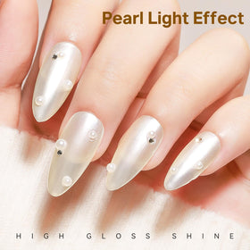 MIZHSE nail polish applied on nails
