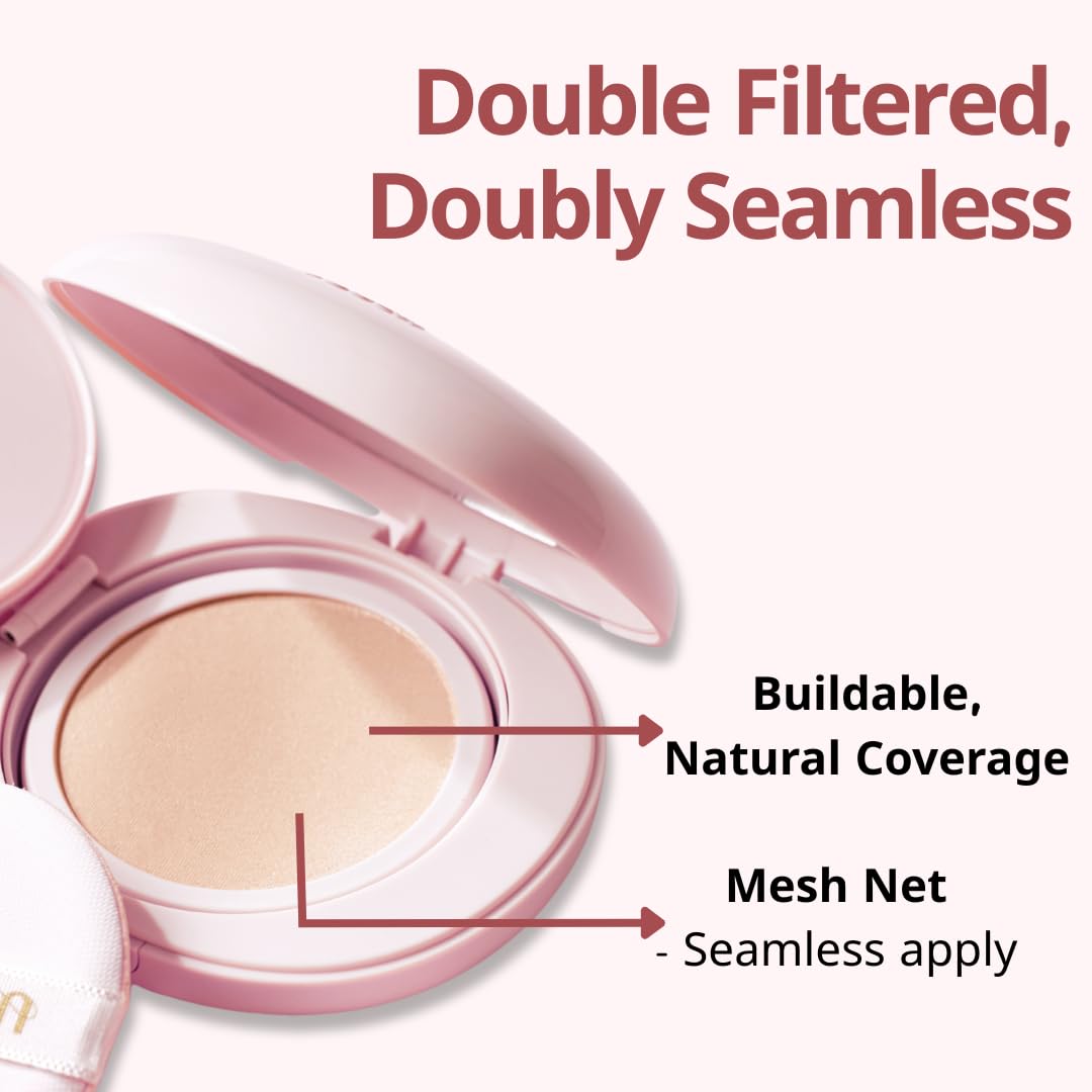 Model applying MILKTOUCH Cushion Foundation