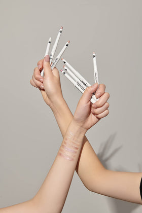 Model wearing Pretty Easy Glitter Stick Nudy Morn
