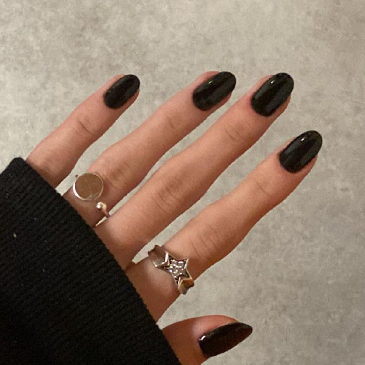 modelones Black Short Press on Nails Kit with mini nail file and cuticle stick