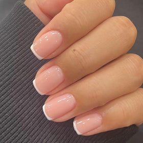 modelones Extra Short Press on Nails front view with French tips