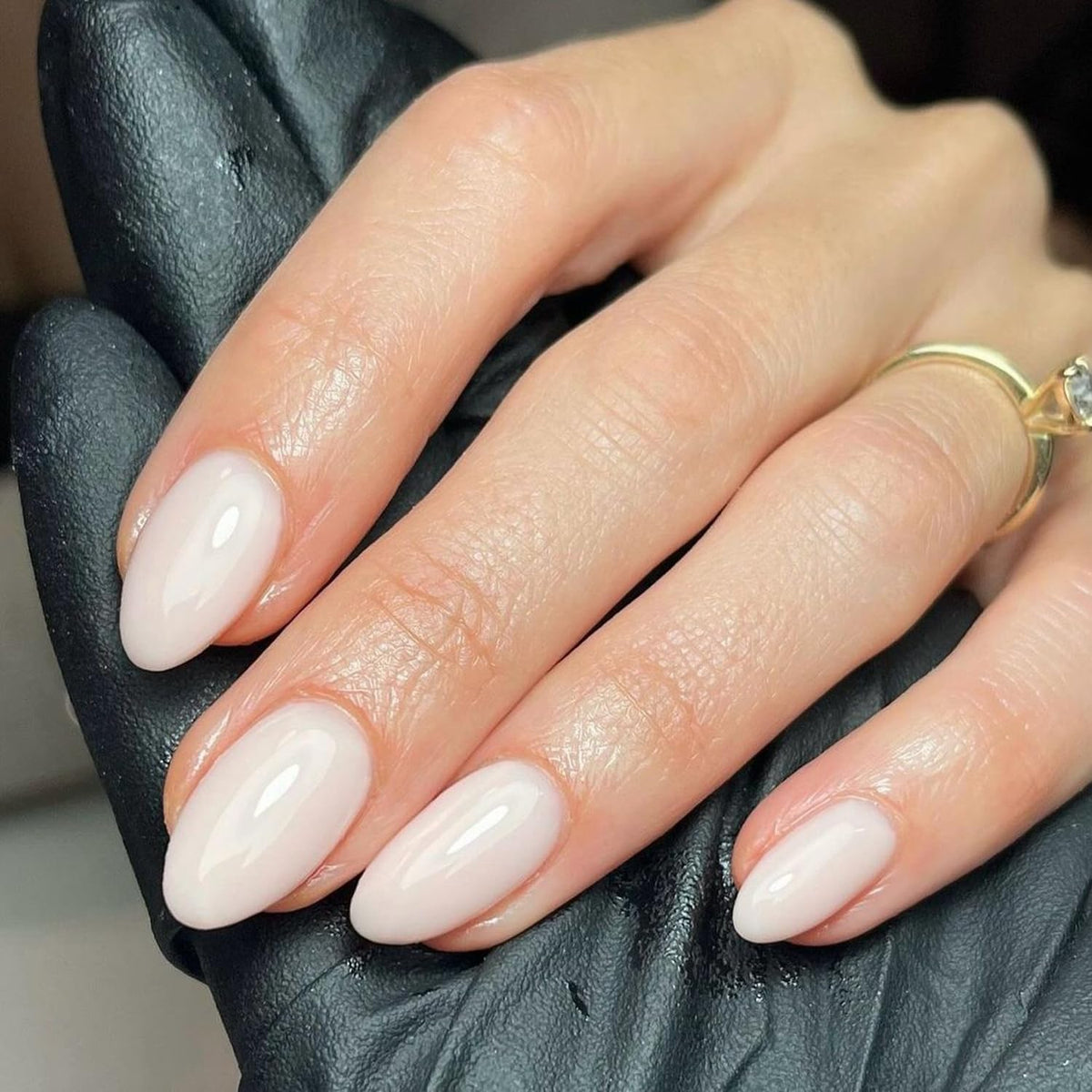 modelones Milky White Press On Nails front view with various sizes