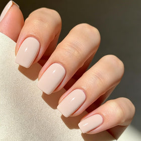 modelones Press On Nails Short Square close-up of nails