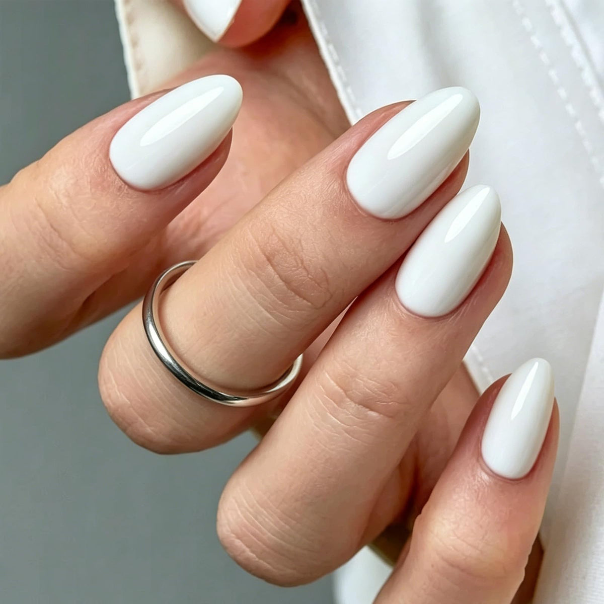 Modelones White Press on Nails Short Almond 32Pcs front view