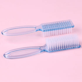 MODENGKONGJIAN Nail Brushes in use for cleaning nails