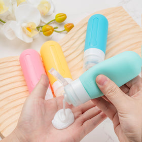 MODENGKONGJIAN travel bottles packed in a stylish travel kit