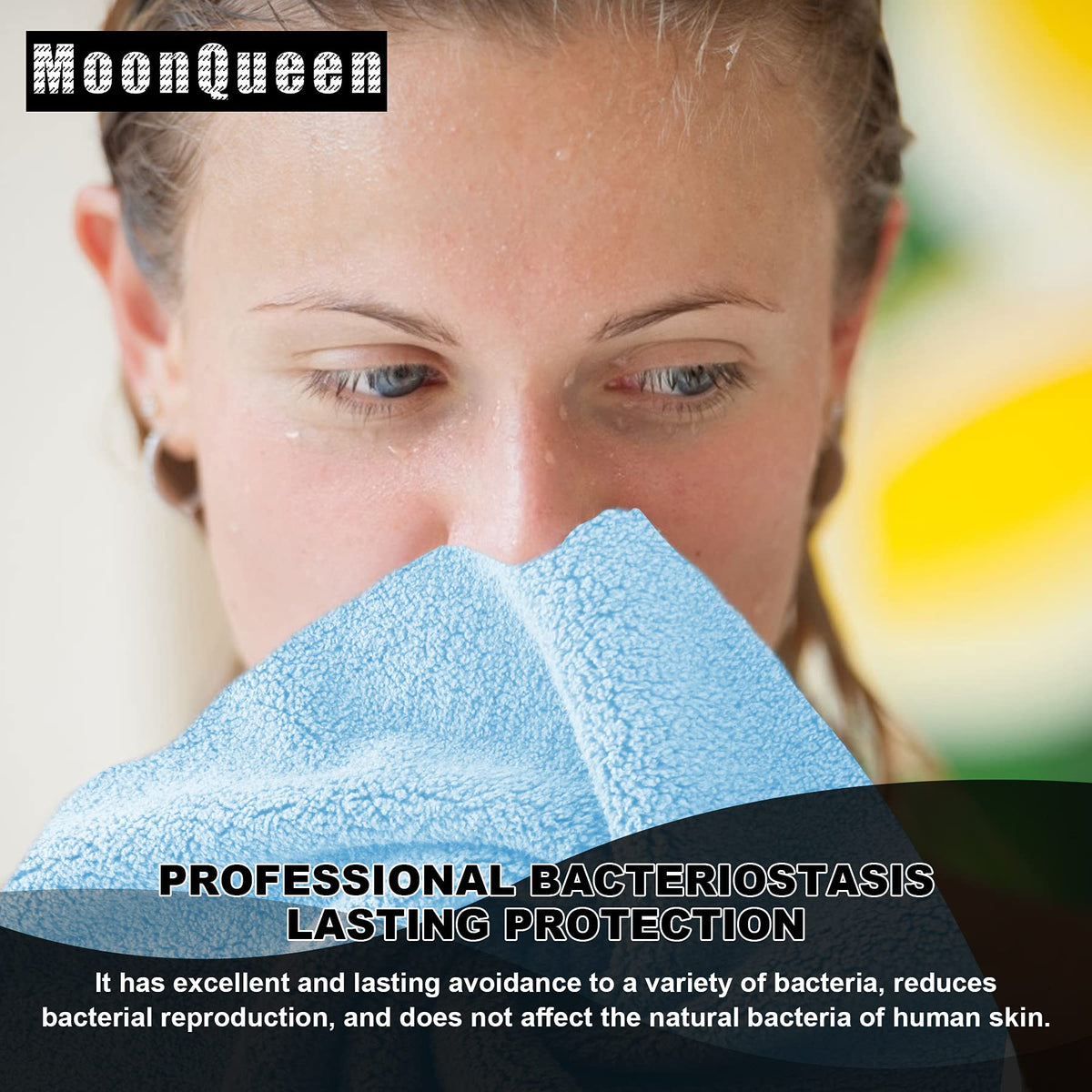 MOONQUEEN Microfiber Facial Cloths in a travel cosmetic bag