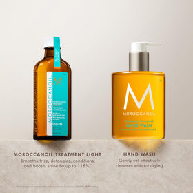 Moroccanoil Light Hair Oil application on hair