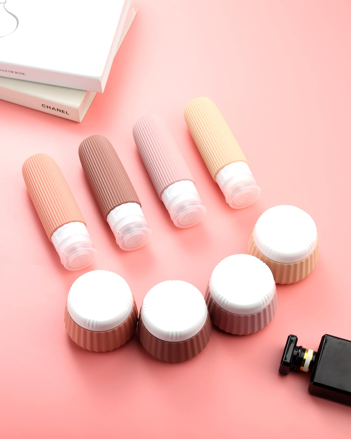 Mrsdry silicone cream jars included in travel set