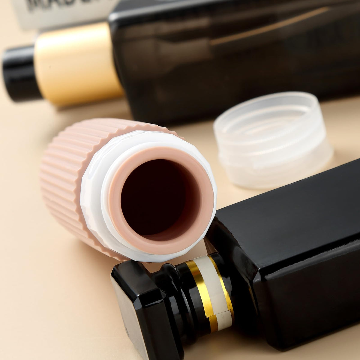 Mrsdry travel jars and spray bottles for toiletries