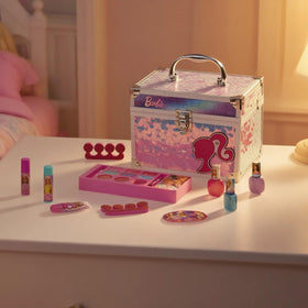 Nail file included in the Barbie beauty set