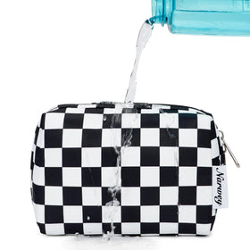 Narwey Small Checkered Makeup Bag close-up of zipper