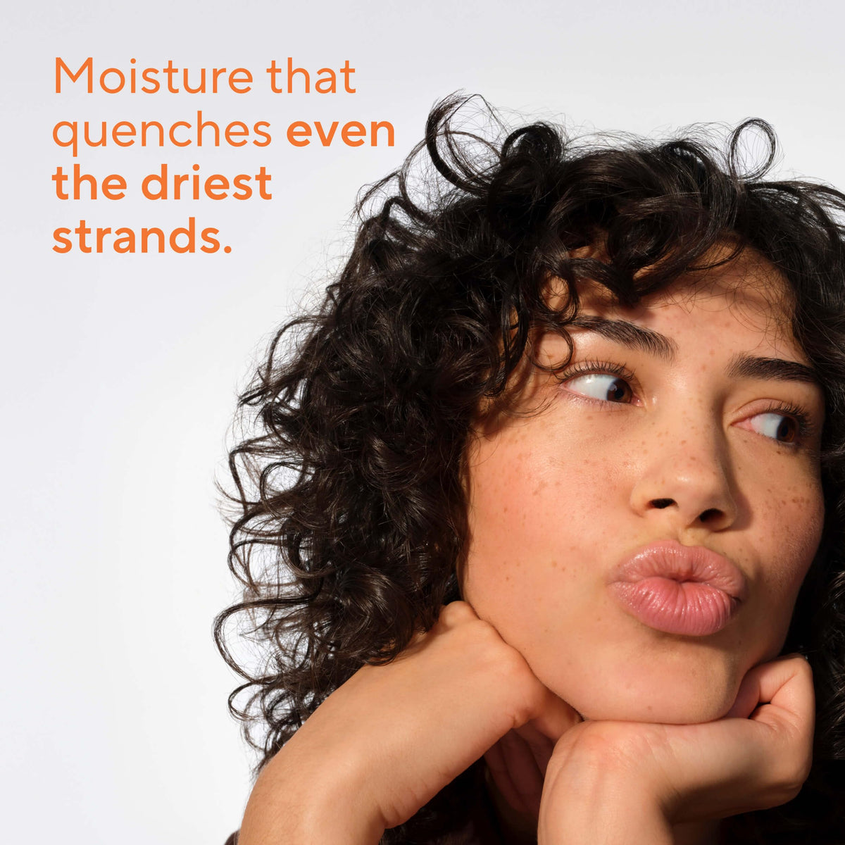 Native Moisturizing Shampoo Sweet Peach & Nectar label close-up