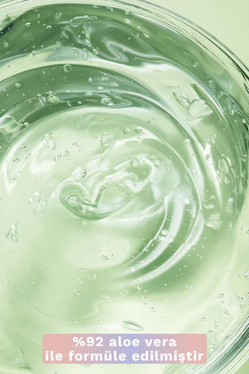 Nature Republic Aloe Vera Gel 300ml with summer accessories