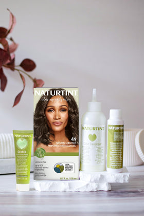 Naturtint 4N Natural Chestnut application process with brush
