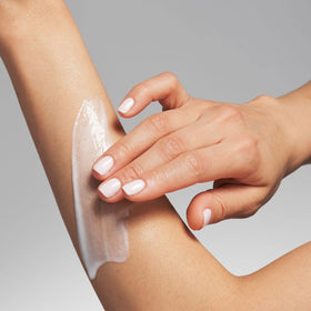 NEOSTRATA Lotion Plus AHA Exfoliating Lotion texture close-up